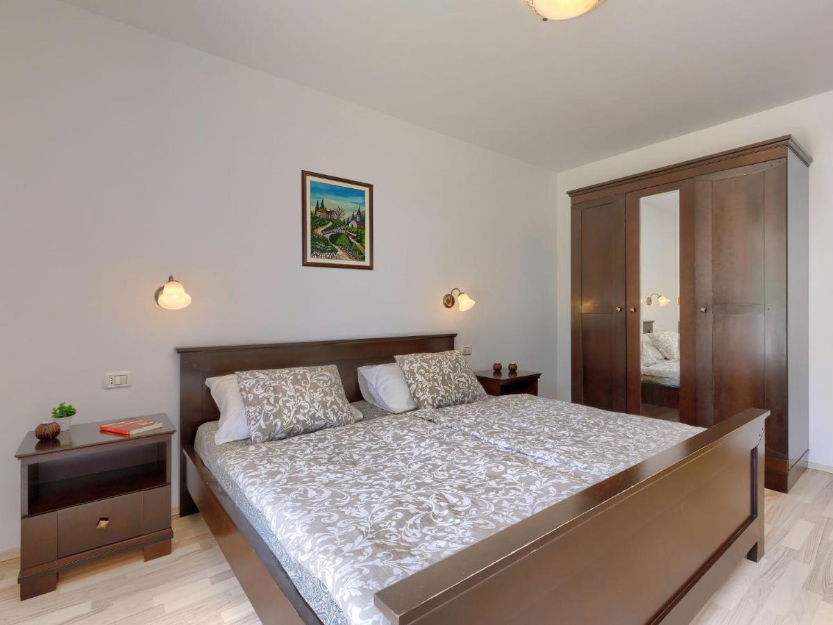 Holiday Home Carla - Lbn429 By Interhome Лабин Екстериор снимка