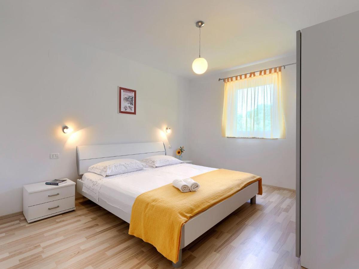Holiday Home Carla - Lbn429 By Interhome Лабин Екстериор снимка