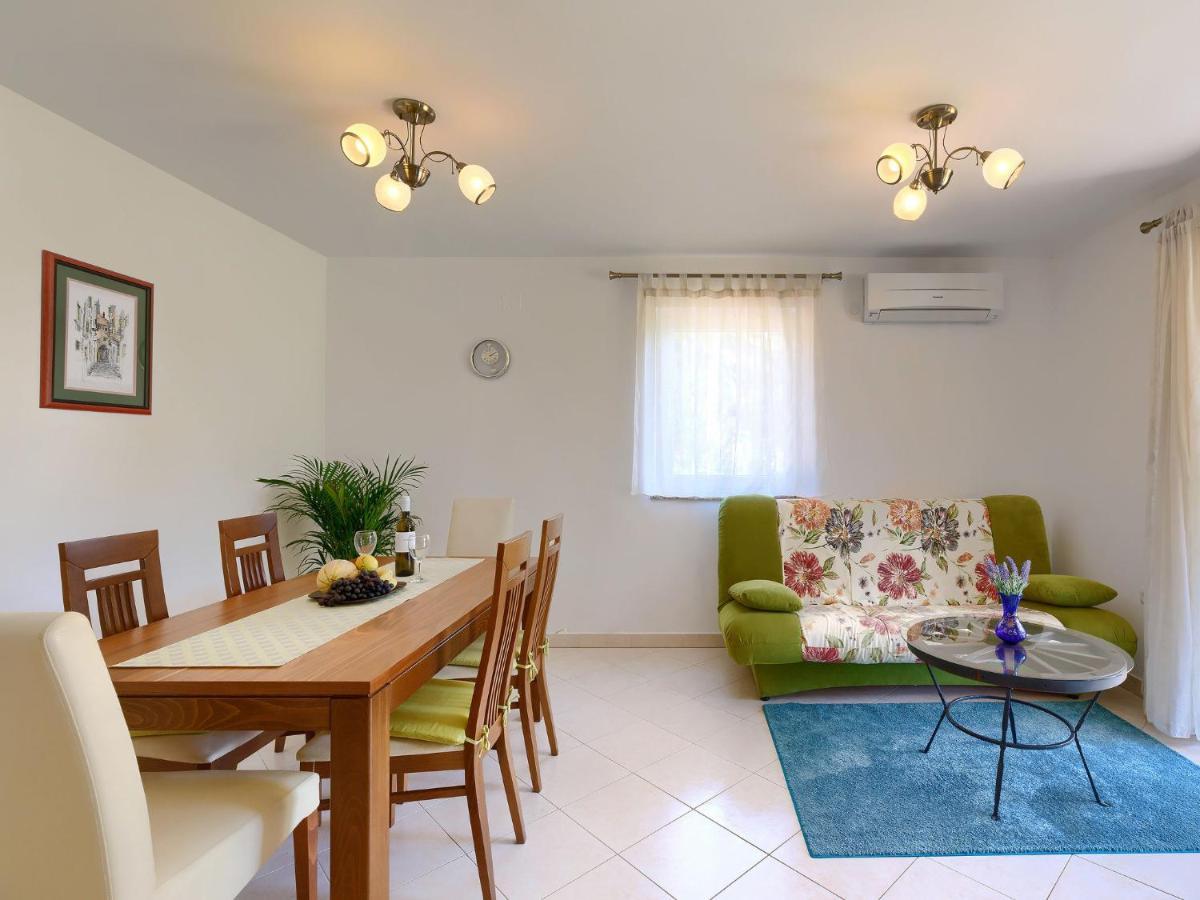 Holiday Home Carla - Lbn429 By Interhome Лабин Екстериор снимка