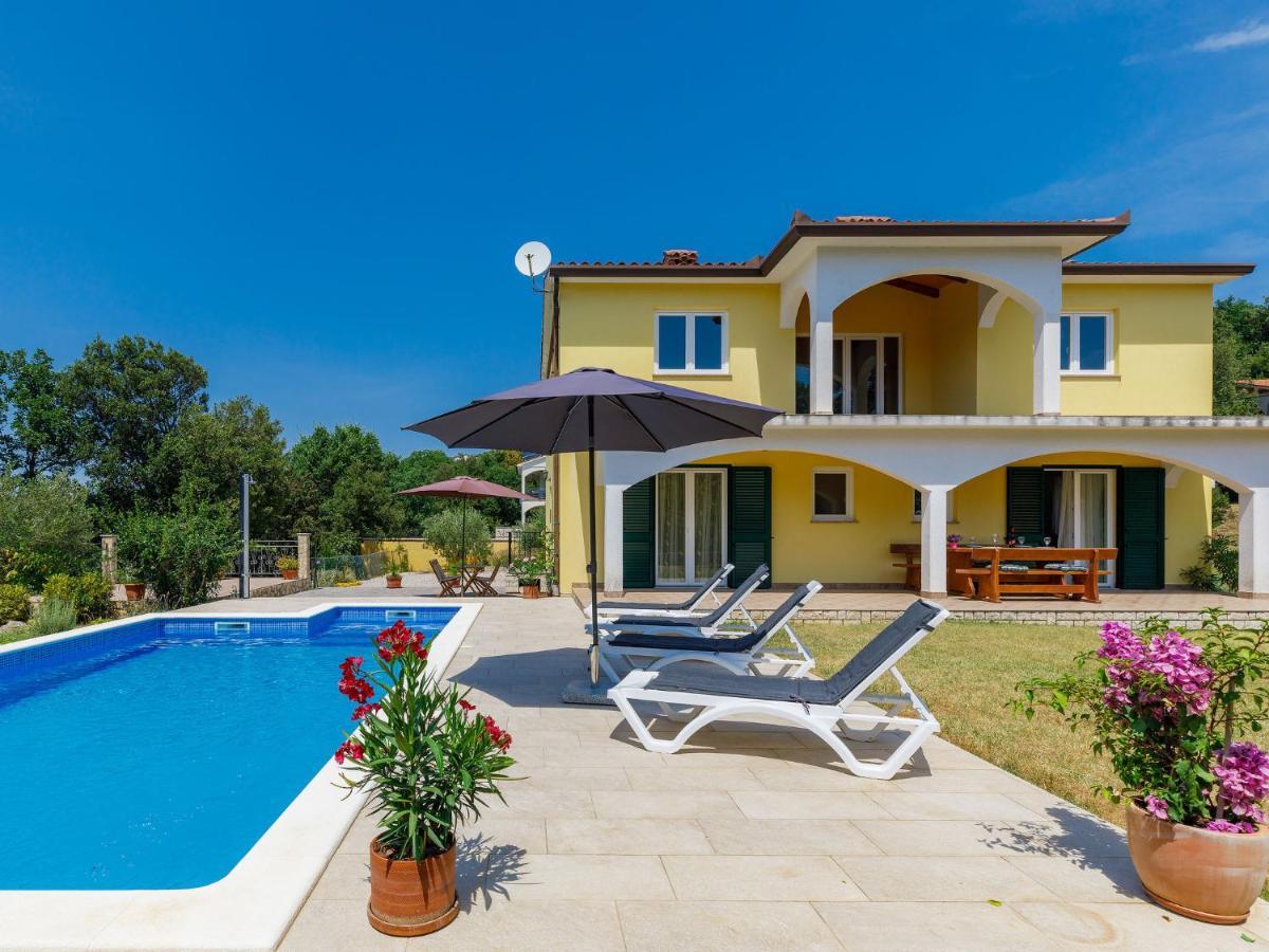 Holiday Home Carla - Lbn429 By Interhome Лабин Екстериор снимка