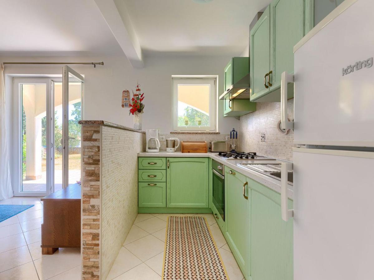 Holiday Home Carla - Lbn429 By Interhome Лабин Екстериор снимка